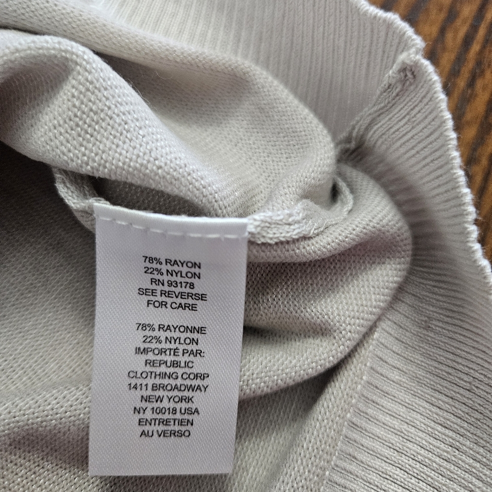 Tahari sleeveless cable knit sweater top - Picture 4 of 4